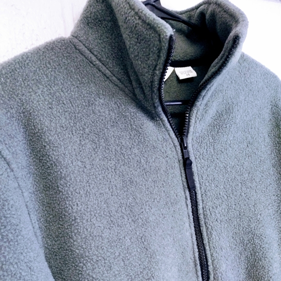 Green Eddie Bauer fleece jacket - Picture 2 of 5
